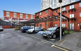 Xclusive Living Stay In City Centre, Kings Court